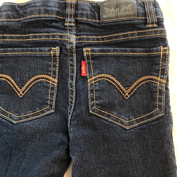 Jeans - Picture 3 of 4